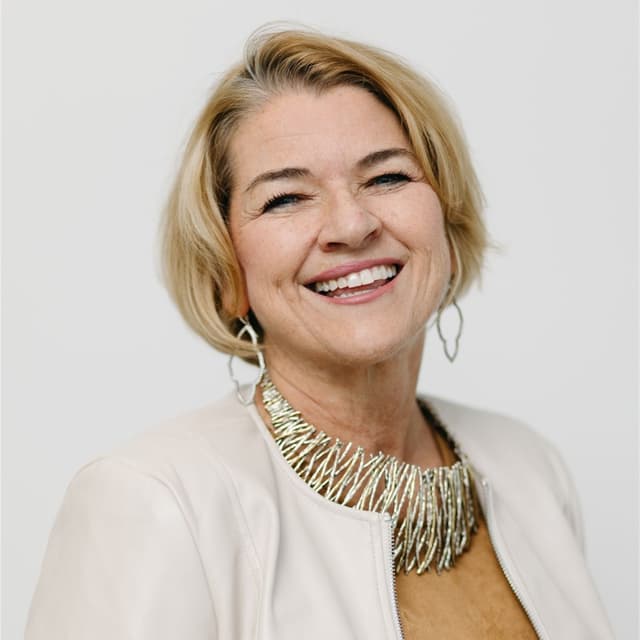 Christine Zmuda